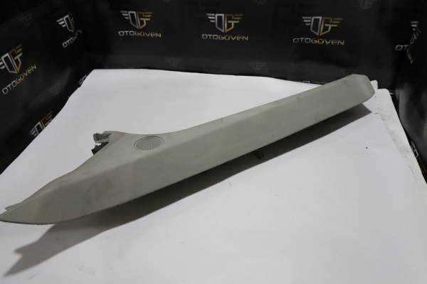 FORD TRANSİT 100 L-S-V ÇIKMA PARÇA  V363 İÇ DİREK PLASTİĞİ